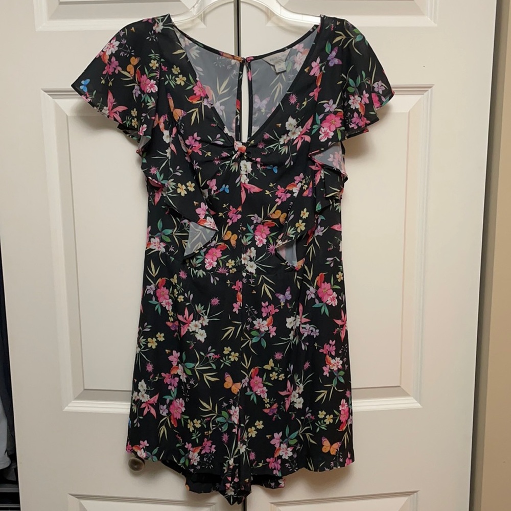 Belle Sky women’s size medium dress